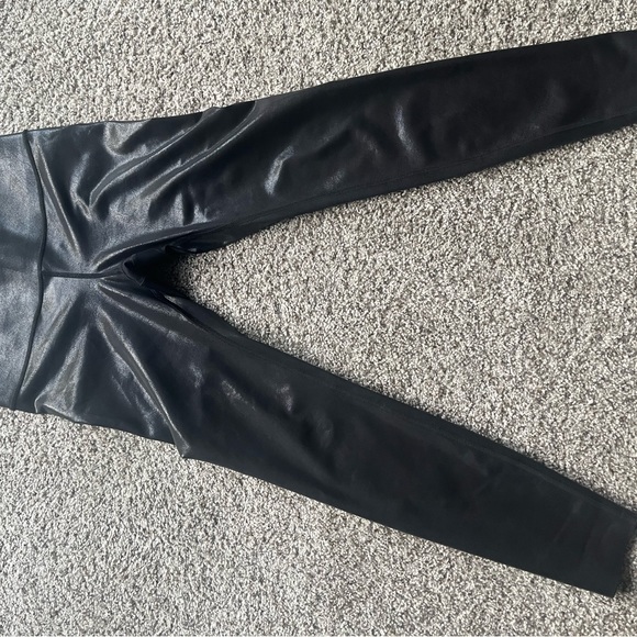 Papaya Sculpt Legging by Knix
Size S
NWT - Picture 9 of 13